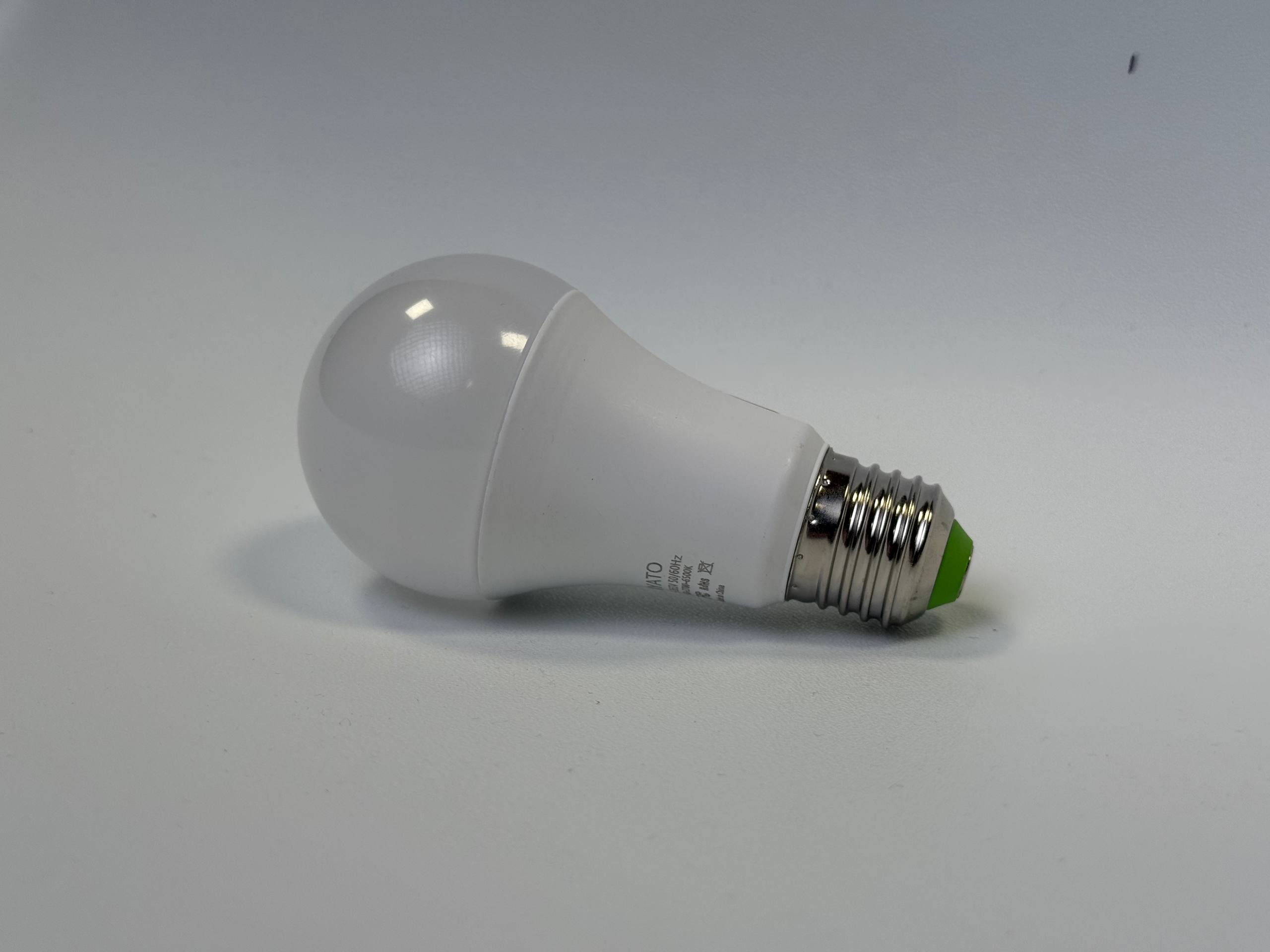 RGB лампочка Apple HomeKit (УЦІНКА)